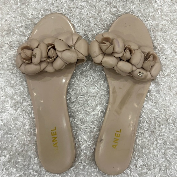 Chanel Camelia Flower PVC Jelly Sandals Light - Picture 1 of 12